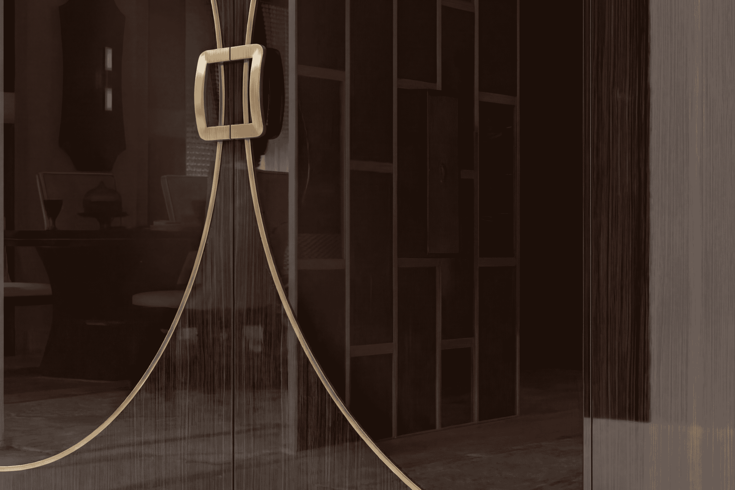 Carpanese Home 7034 Bar Cabinet Features 2