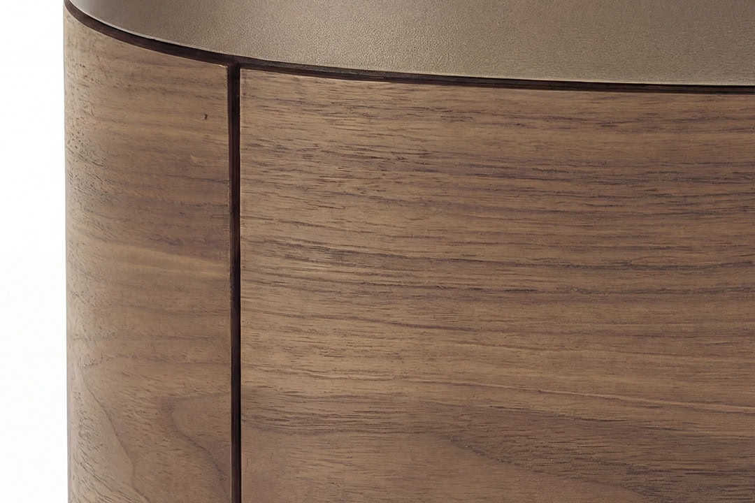 Gentleman Bedside Table - Feature B