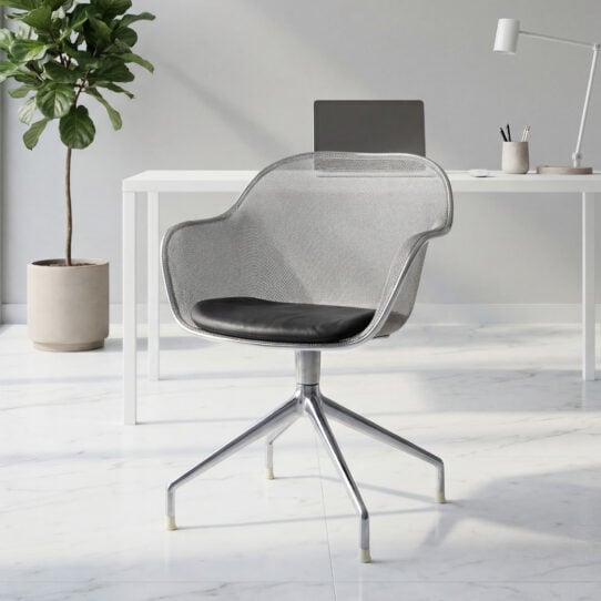 Iuta Swivel Chair Black 1