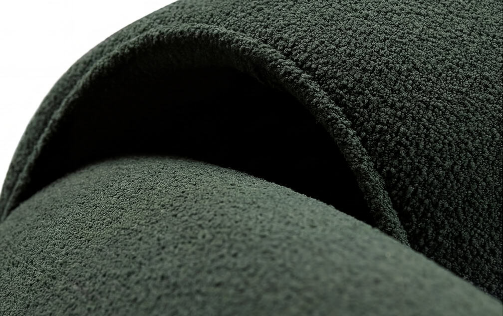 Le Club Armchair - Feature A