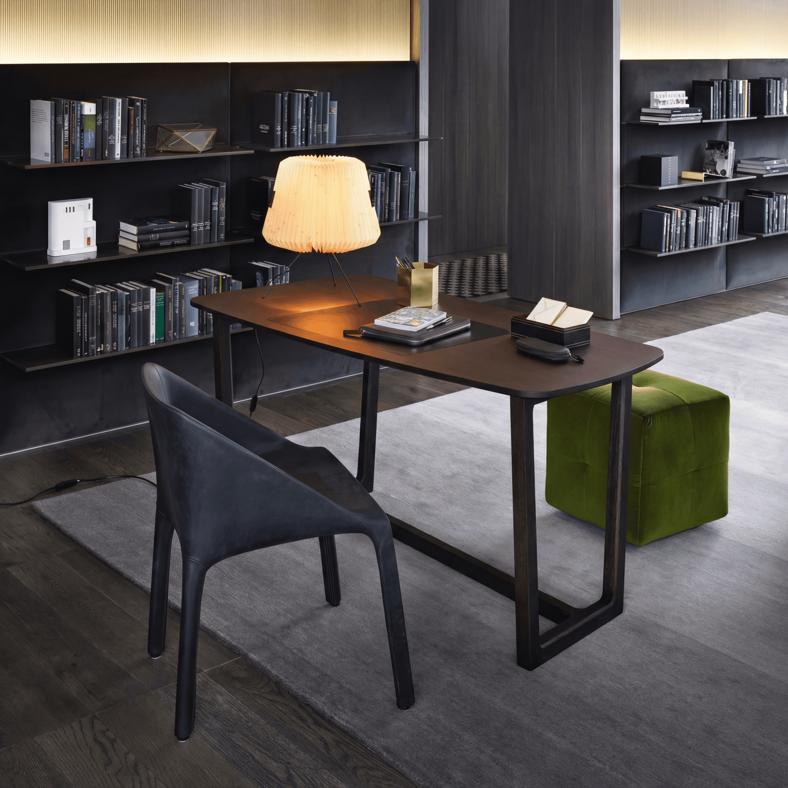 The Concorde Desk 11 The Concorde Desk 11