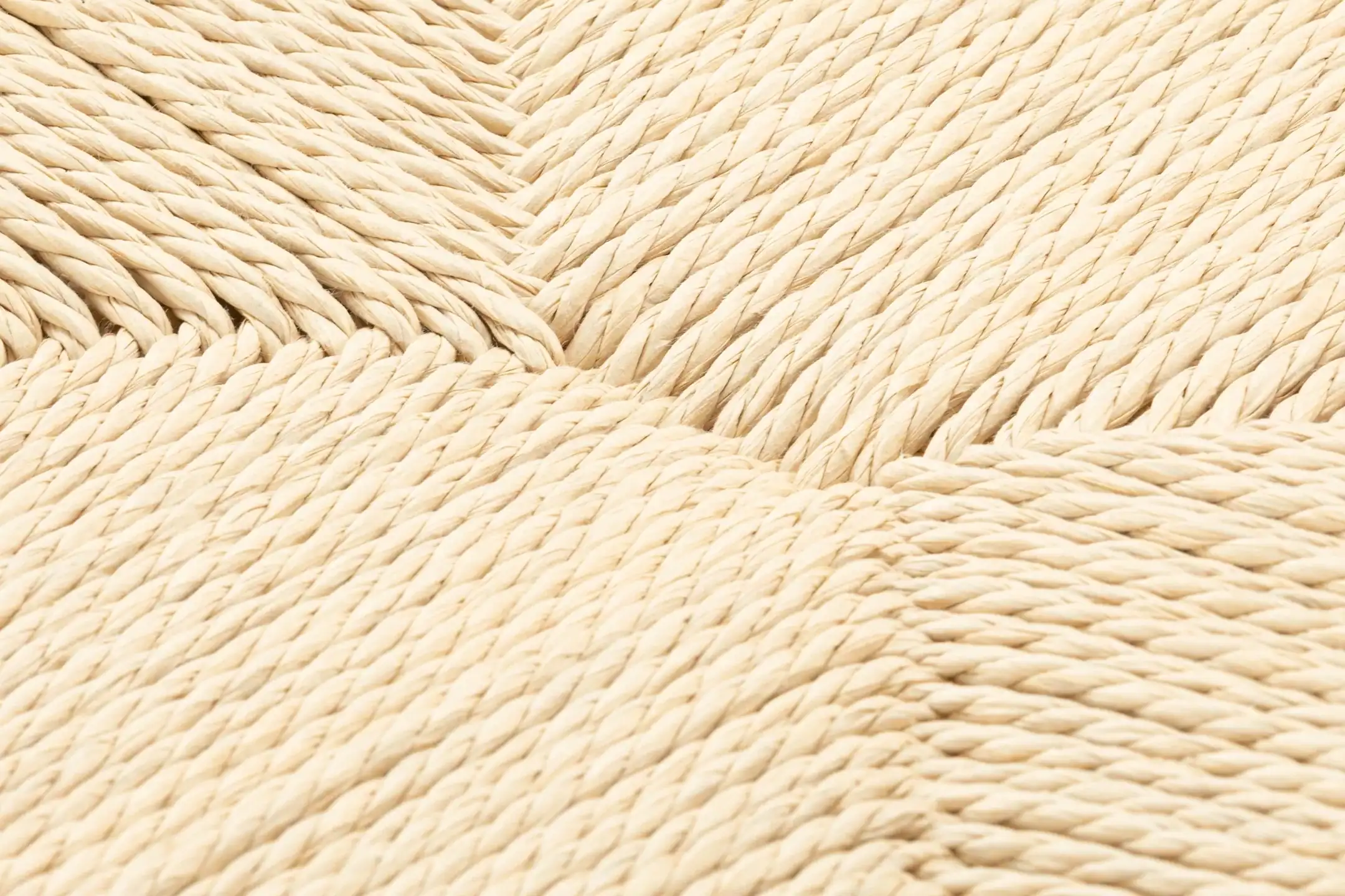 Wishbone Counter Stool Features 2