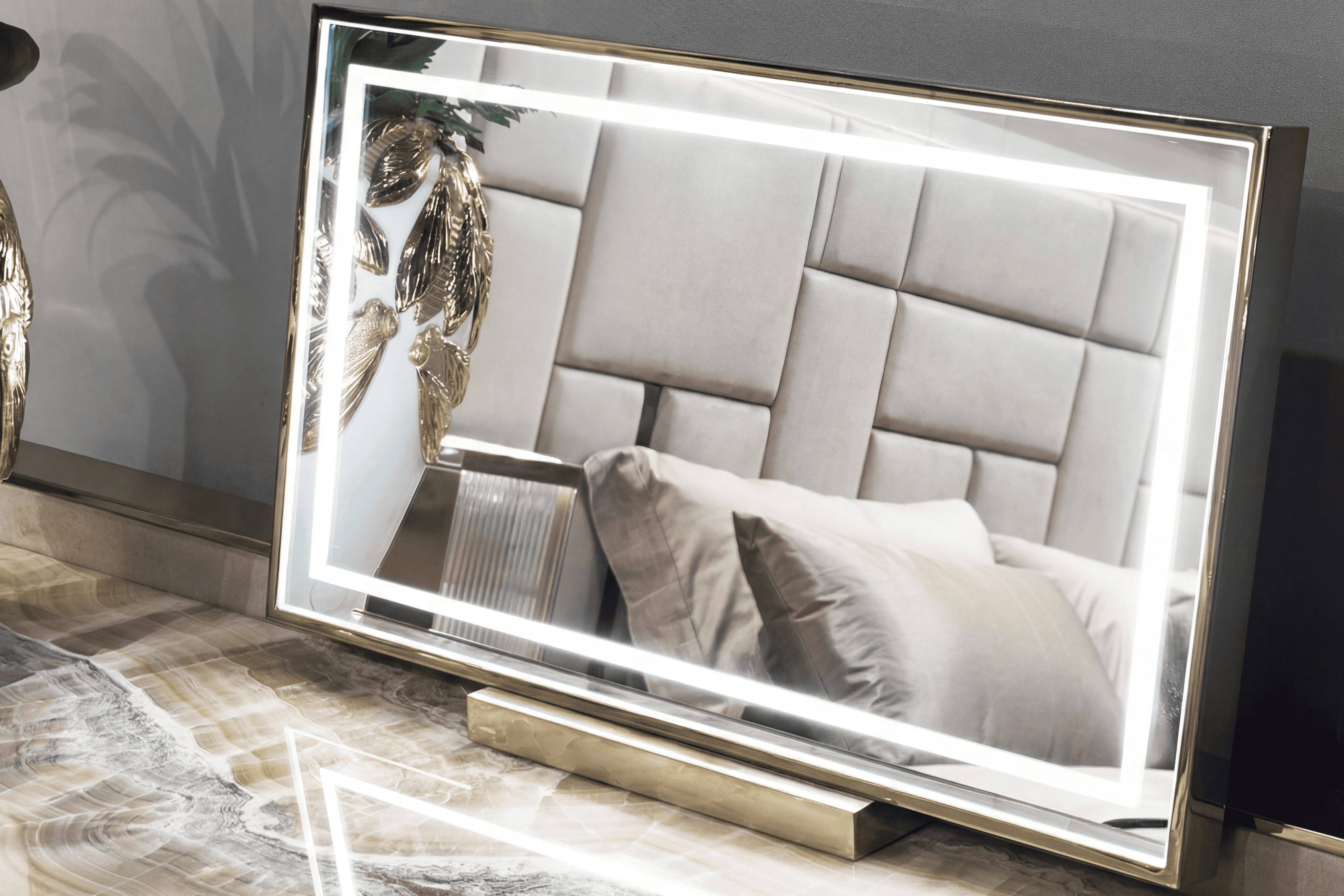 Lafitte Vanity Tables Features 1