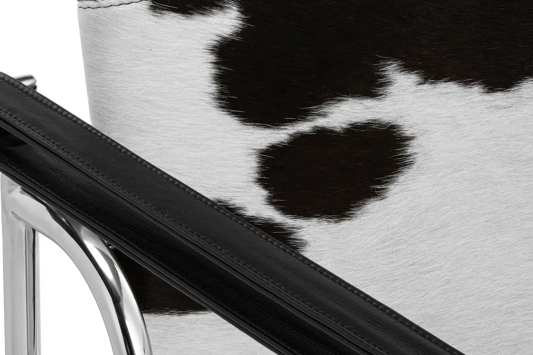 Le Corbusier Basculant Sling Chair Features 1