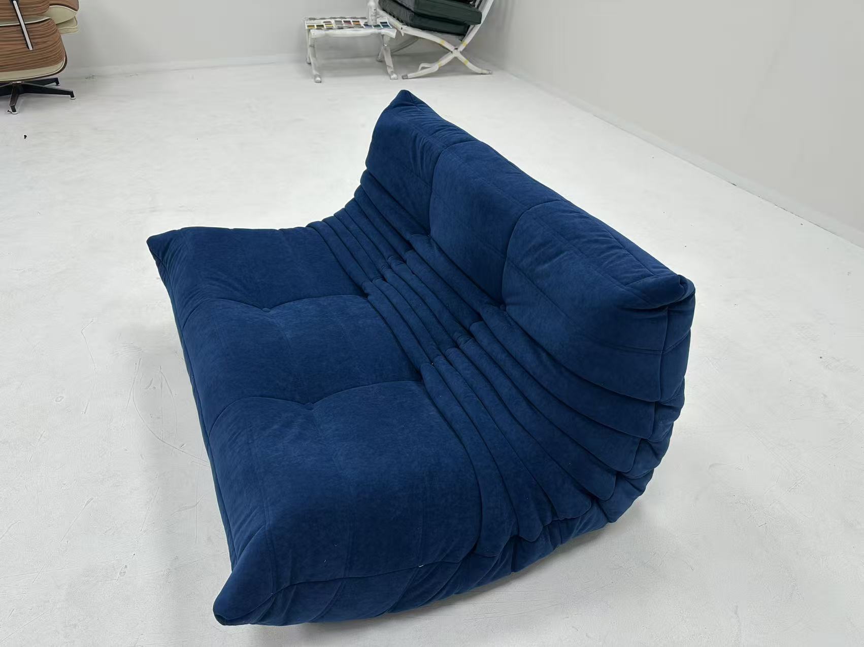 Connor Ebs Ducaroy Loveseat 3