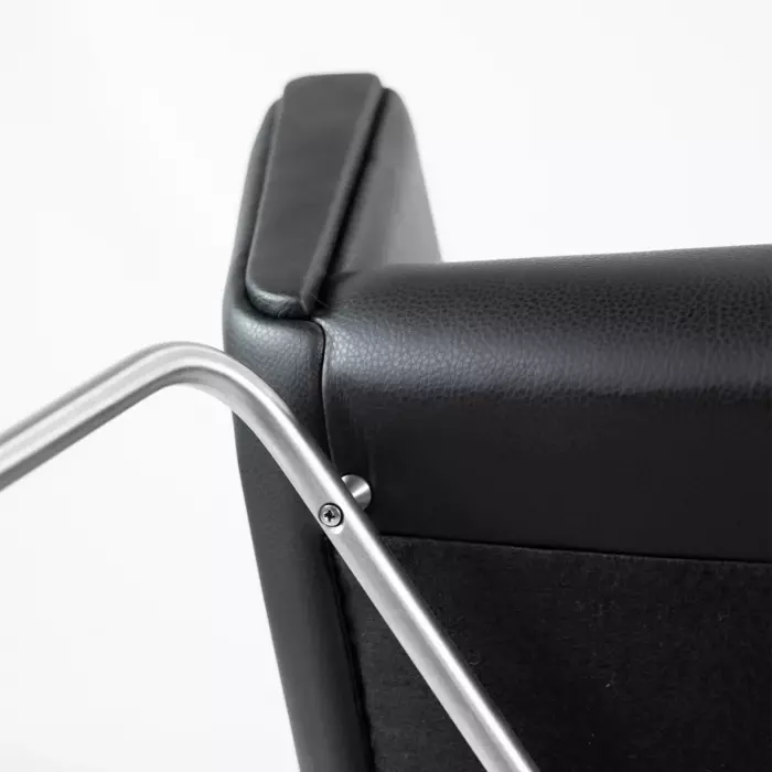 CH445WingChair_10