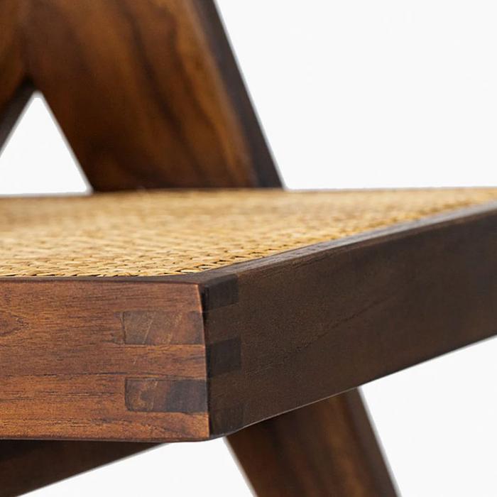 Chandigarh-Easy-Chair-Details2