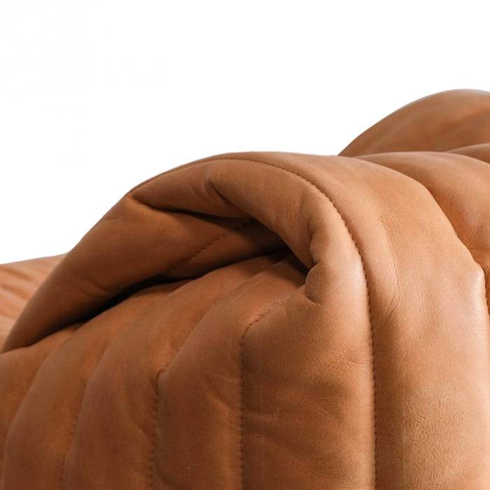 Cinna-Sandra-Sofa-Detail-1
