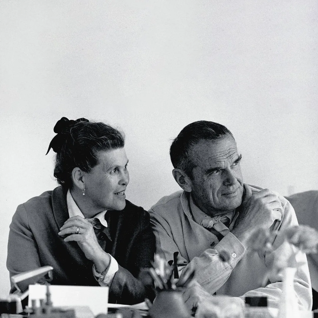 Collection Banner Charles and Ray Eames Mobile