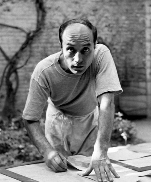 Isamu Noguchi designing and Sclupting