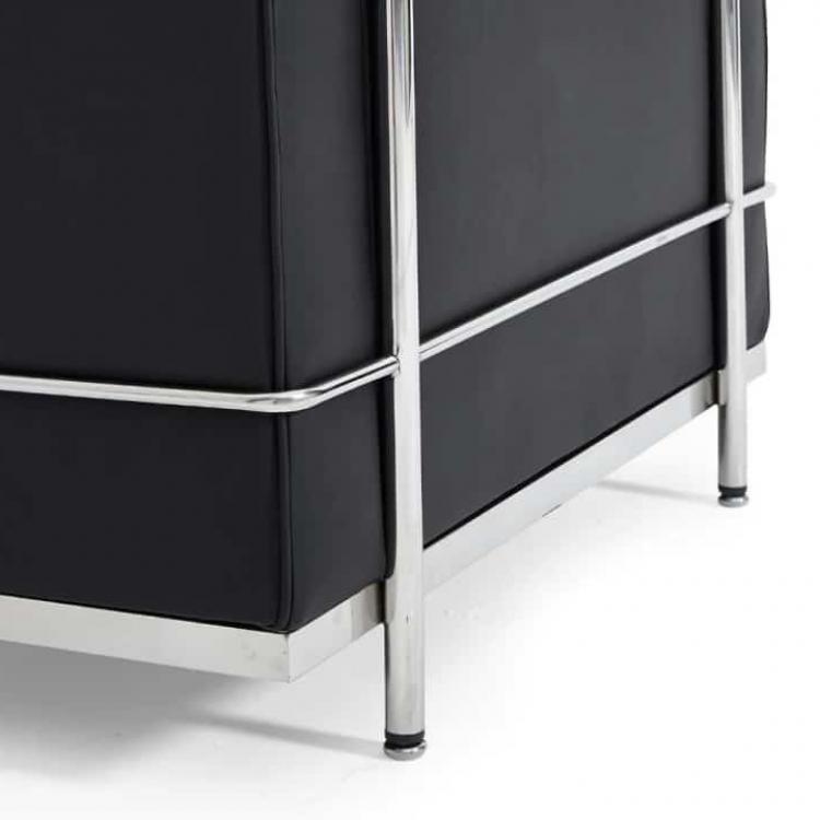 Detail Windsor Armchair 3