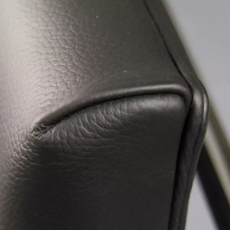 Detail_Mies-BRNO-Chair_4