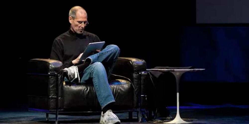Steve Jobs - iPad (2010)