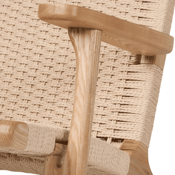 CH25 Lounge Chair Replica - Style and Substance