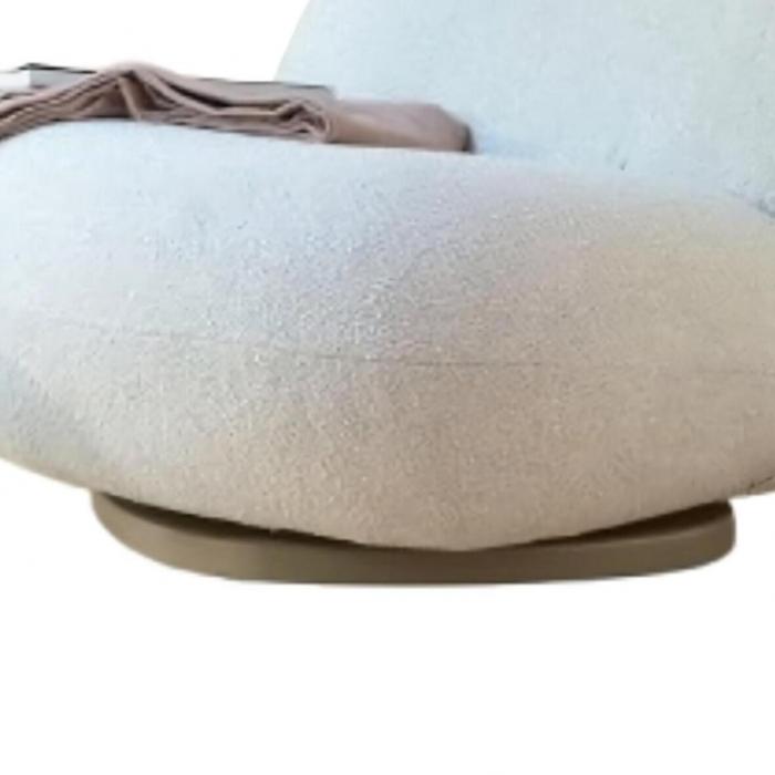 Pacha Bouclé Lounge Swivel