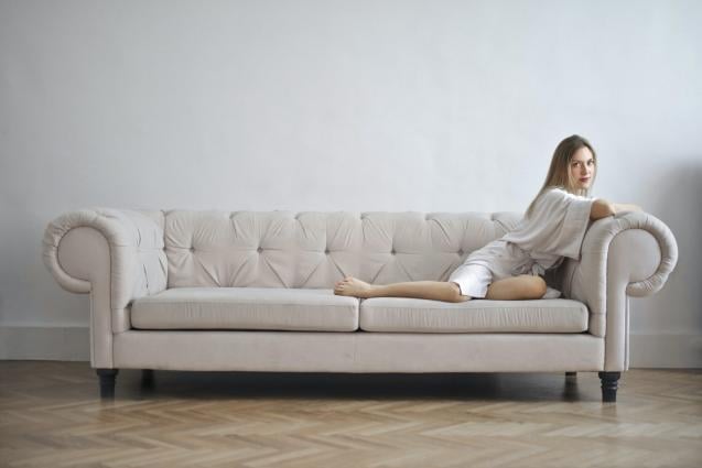pexels andrea piacquadio 3764576 scaled - common mistakes when buying a sofa, comfort