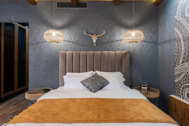 pexels max rahubovskiy 6394713 scaled - accent wall panel ideas, Space
